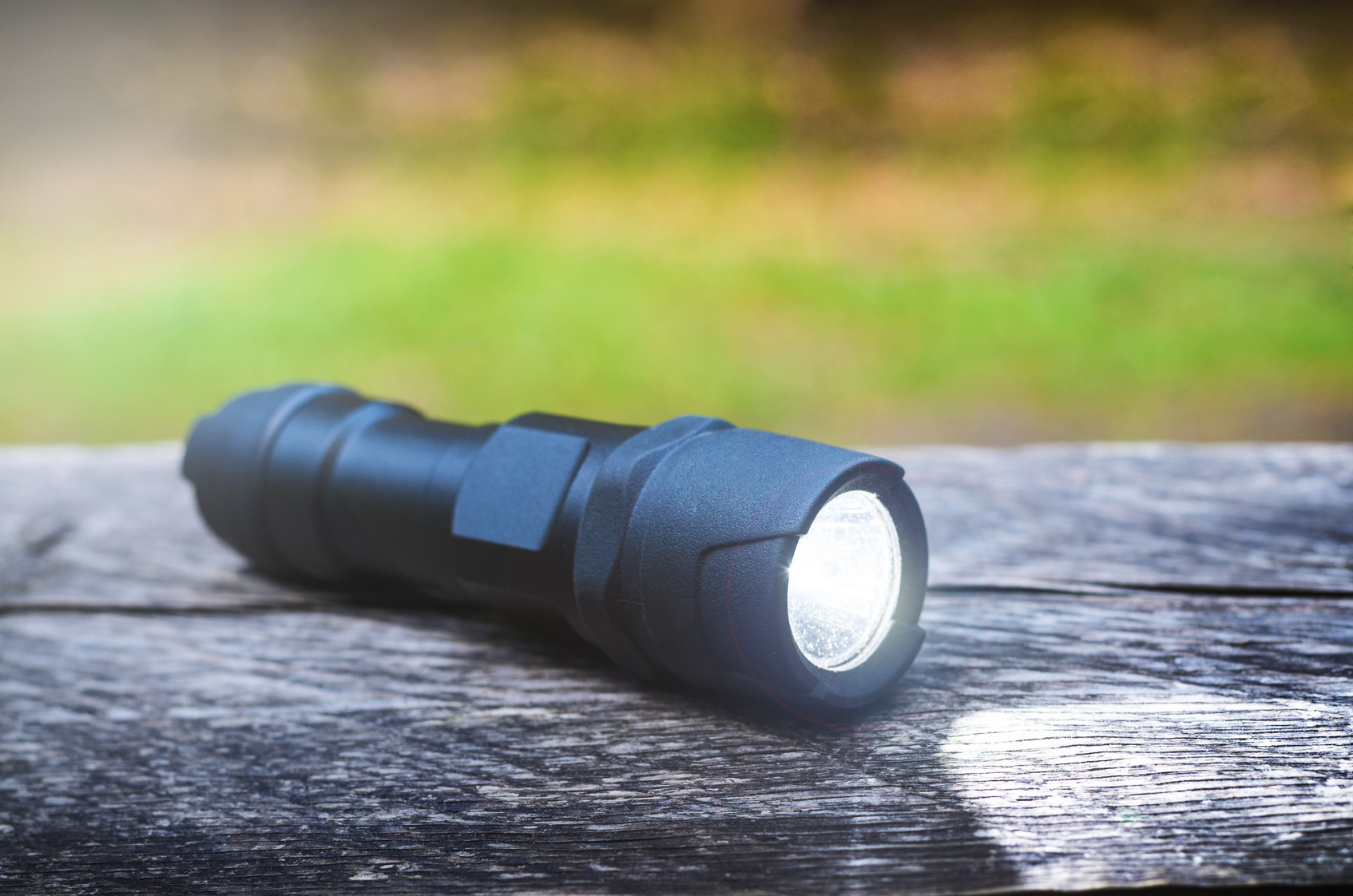 tactical flashlights