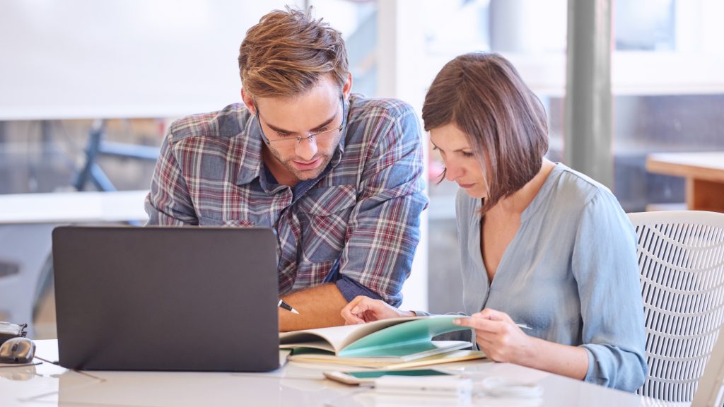 How to Start an Insurance Company Online in 6 Simple Steps