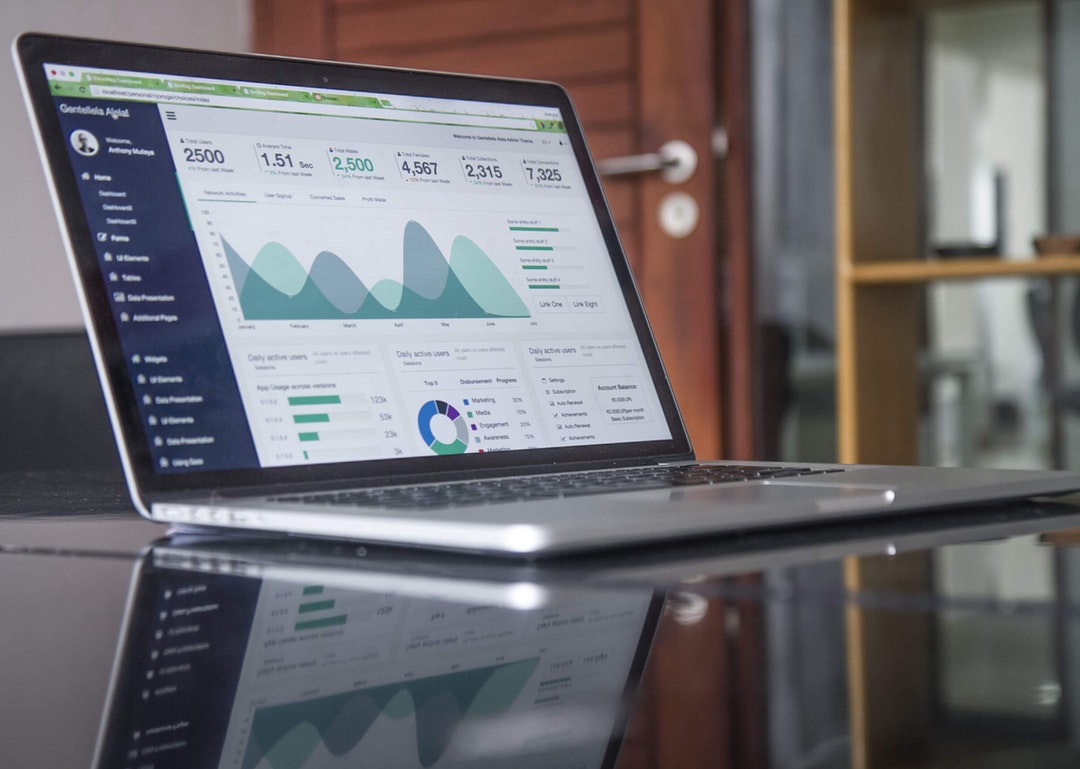 traffic statistics on laptop screen