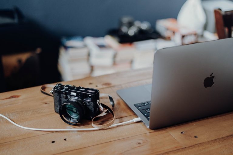 Which Laptop Is Best For Travel Blogging ArticleCity