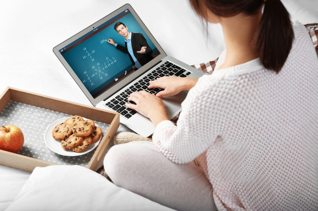 how does online classes work for high school