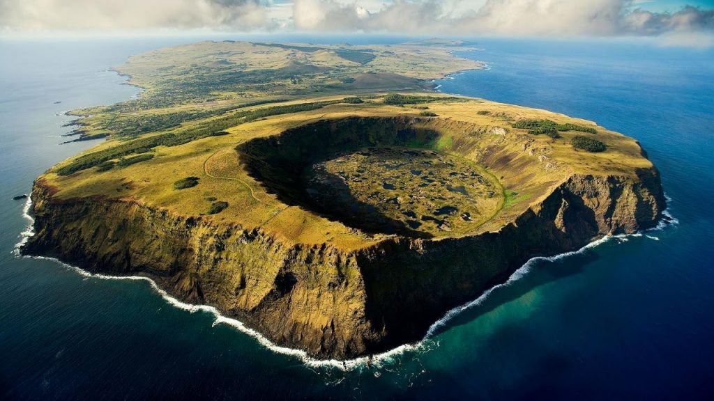 What Archaeologists Found Buried Below the Easter Island Heads Will