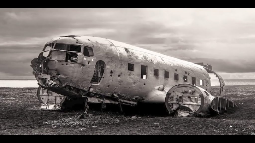 The Insane Story of the 17YearOld Sole Survivor of a Plane Crash That