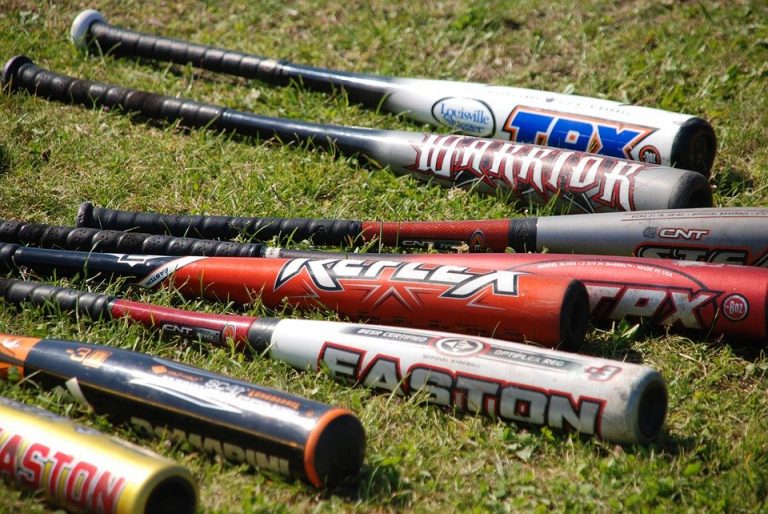 7 Best Baseball Bats For Travel & Youth Baseball Players